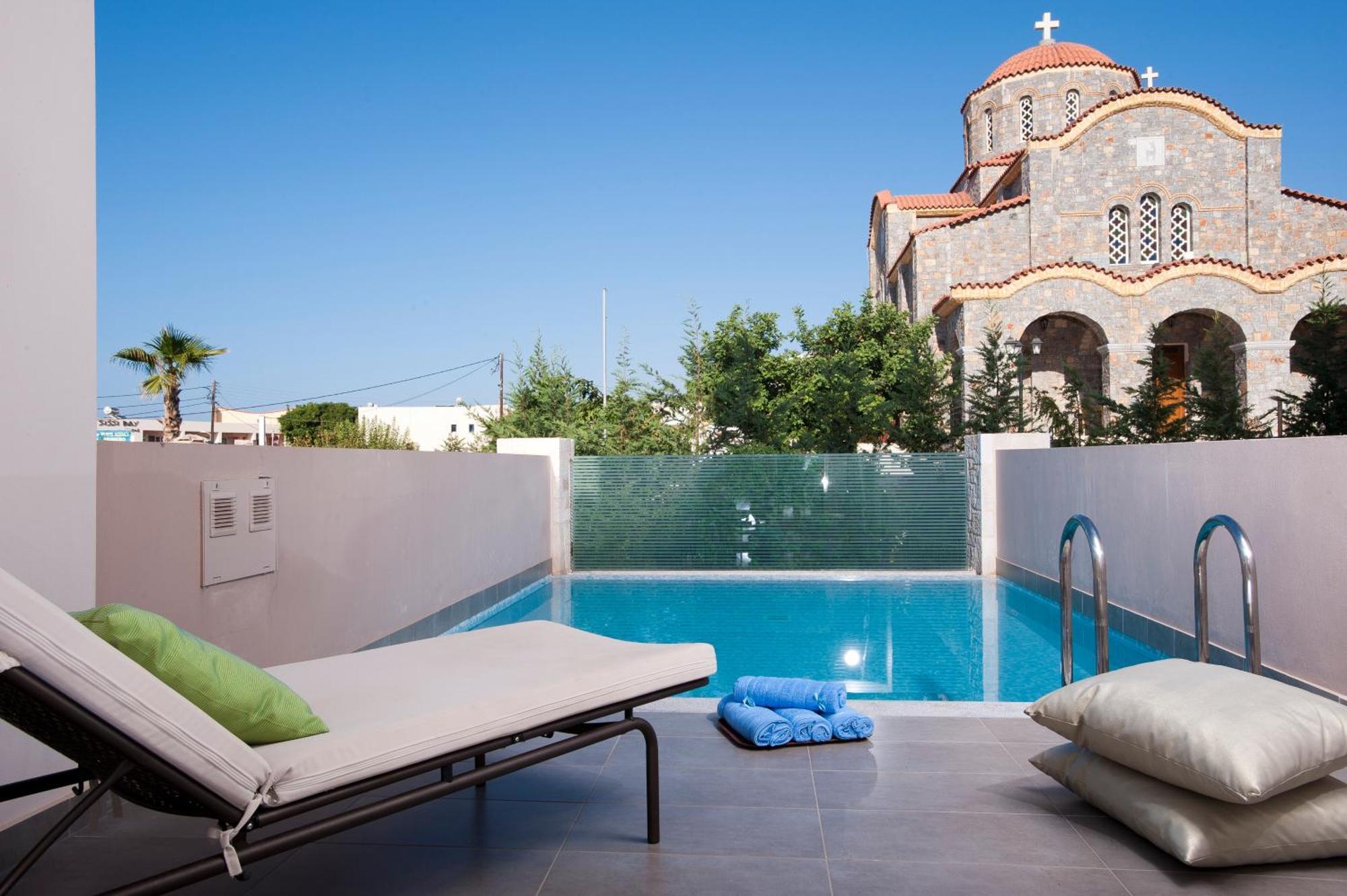 Superior Double or Twin Room Individual Pool,974258329:JPEG